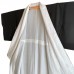 KIMONO FORMEL NOIR ET BLANC EN SOIE D'ÉTÉ 007-122 (M)