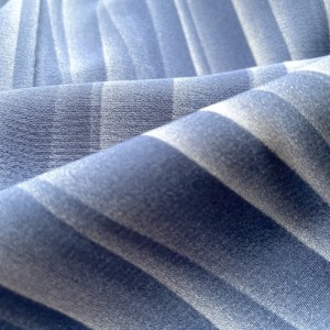 JUBAN RAYÉ BLEU NON DOUBLÉ EN SOIE MIXTE (007-136 (L)