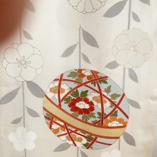 KIMONO DE CÉRÉMONIE FURISODE EN SOIE IVOIRE 007-146 (M)