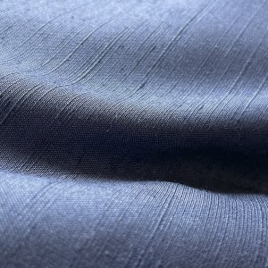 KIMONO HOMME BLEU UNI EN PONGÉ DE SOIE STRIÉ 007-156 (L)