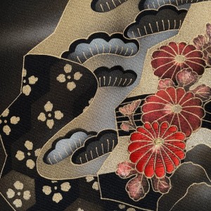 HAORI JAPONAIS FEMME NOIR EN SOIE,DOUBLÉ, À MOTIFS SAISONNIERS 008-394 (M-L)