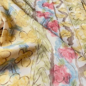 HAORI FEMME EN SOIE RAYÉE À MOTIFS FLORAUX STYLISÉS 008-57 (L)